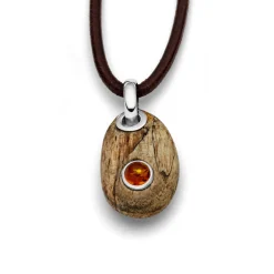 Anhänger "Holzkiesel mit Bernstein"