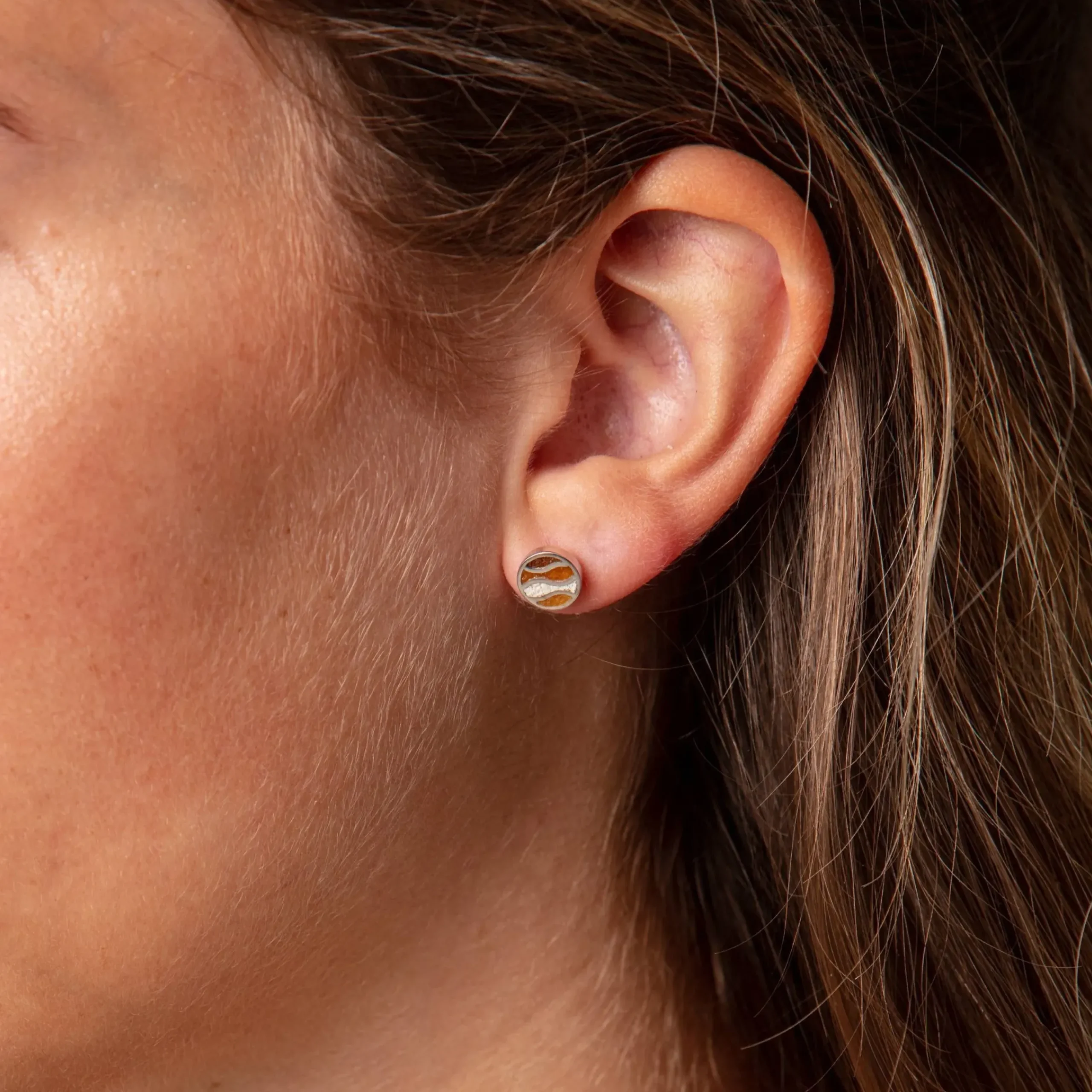 Ohrring "Strandwelle" Bernstein-Strandsand-Mix